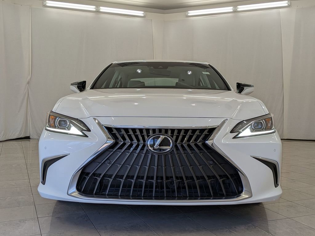 Used 2024 Lexus ES 300h w/ Premium Package FWD image 3