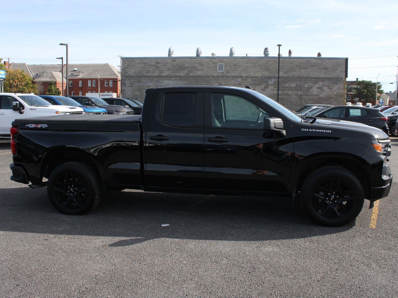 Used 2025 Chevrolet Silverado 1500 Custom AWD/4WD image 4