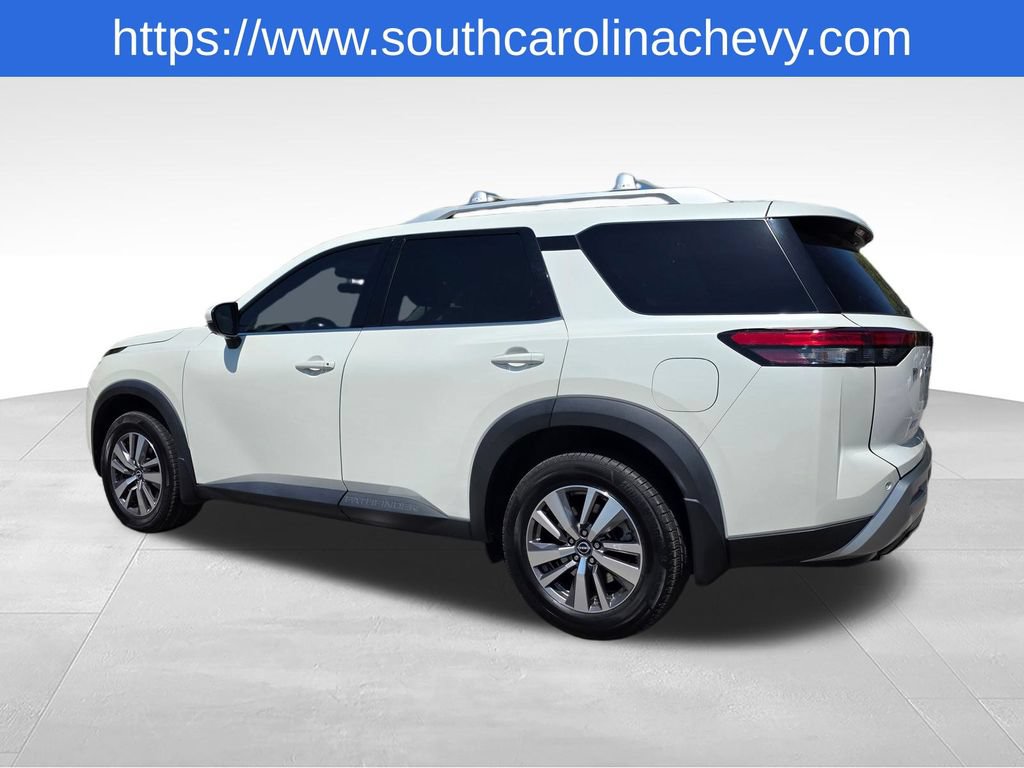 Used 2023 Nissan Pathfinder SL AWD/4WD image 39