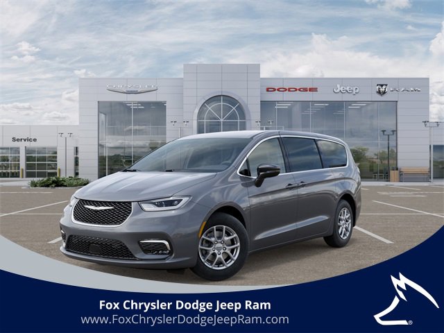 New 2025 Chrysler Pacifica Select