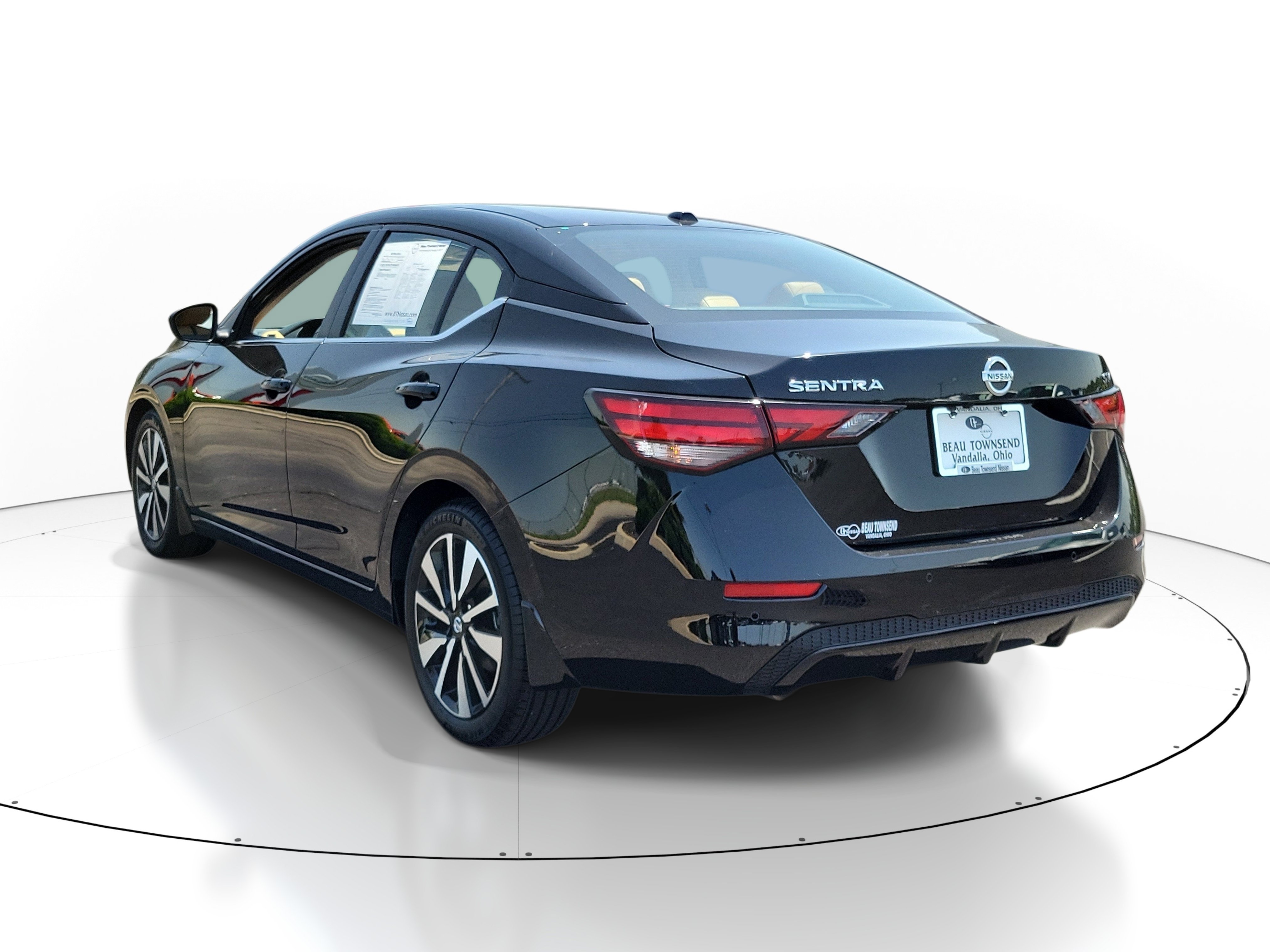 Certified 2023 Nissan Sentra SV w/ SV Premium Package FWD image 3