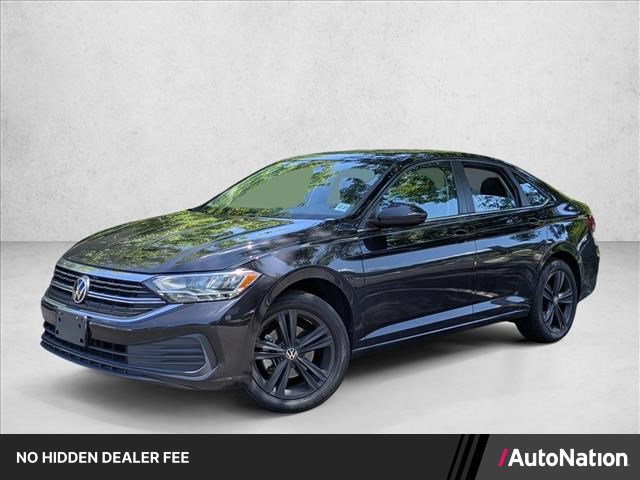 Used 2023 Volkswagen Jetta SE w/ Panoramic Sunroof Package