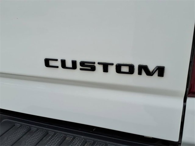 Used 2024 Chevrolet Silverado 2500 Custom w/ Custom Convenience Package image 16