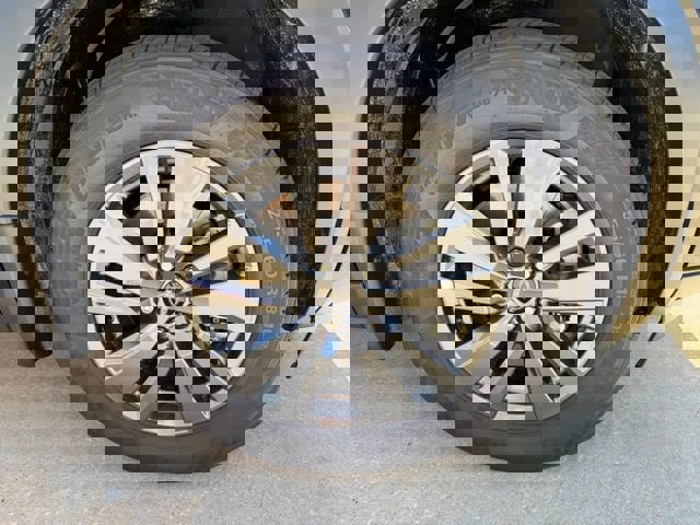 New 2026 Nissan Pathfinder SV image 10