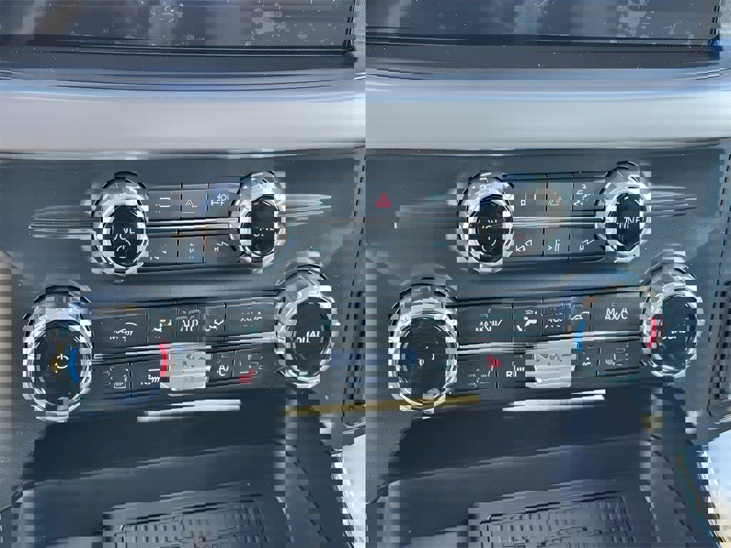 New 2025 Ford F150 XLT w/ Equipment Group 302A MID image 18