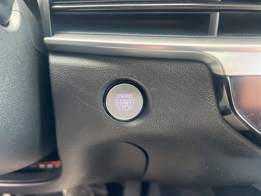 Certified 2025 Kia Sorento S w/ Panoramic Sunroof Package image 60