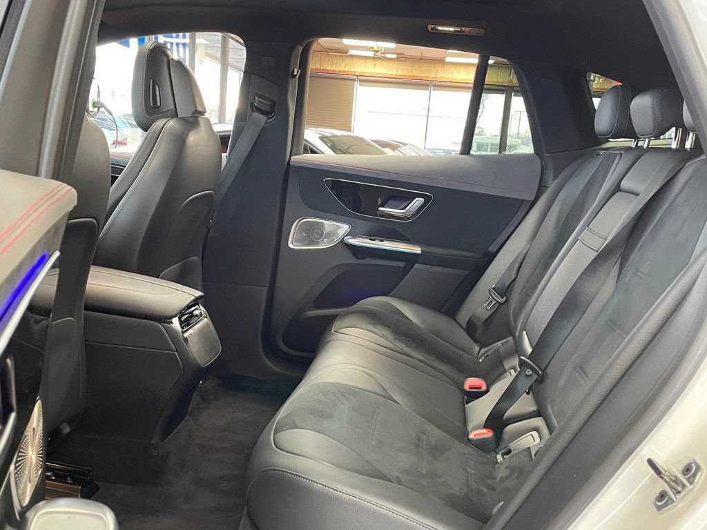 Used 2024 Mercedes-Benz EQE AMG 4MATIC SUV image 22