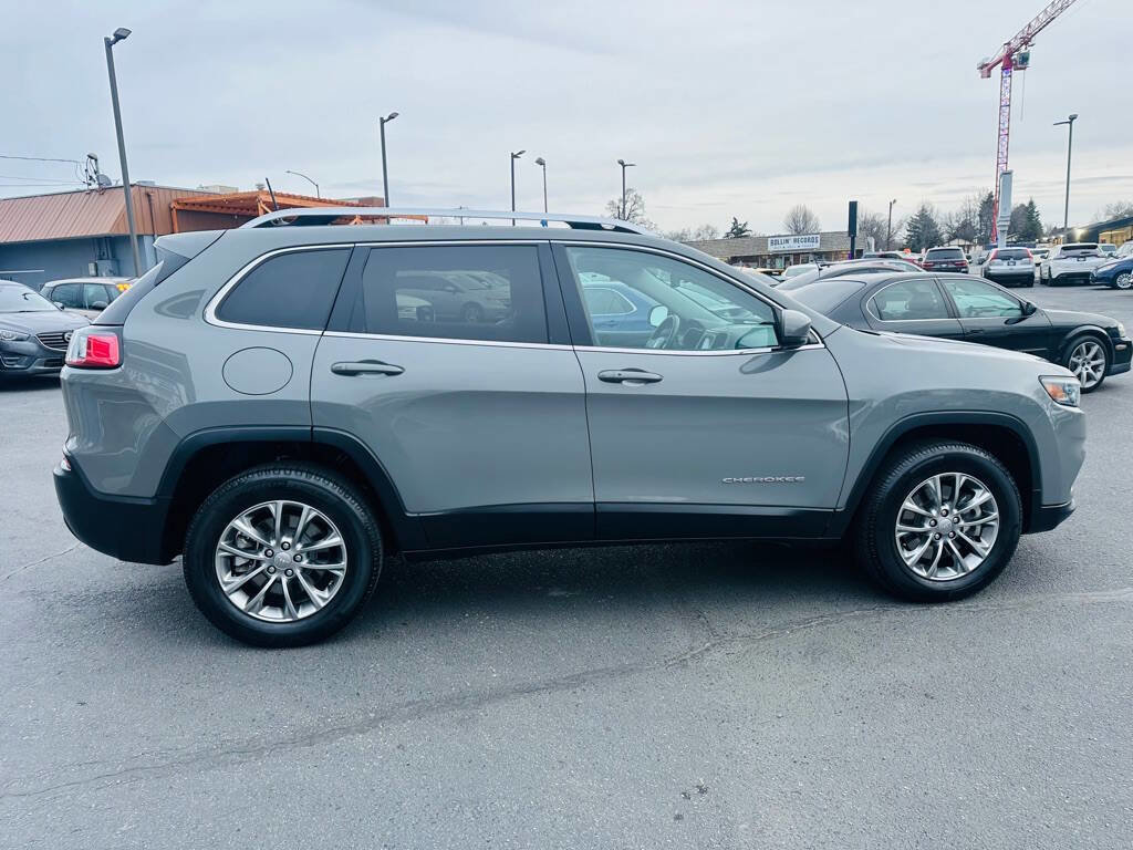 Used 2020 Jeep Cherokee Latitude Plus w/ Cold Weather Group image 8