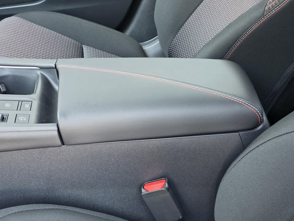 New 2026 Nissan Sentra SR w/ Floor Mat Package FWD image 8