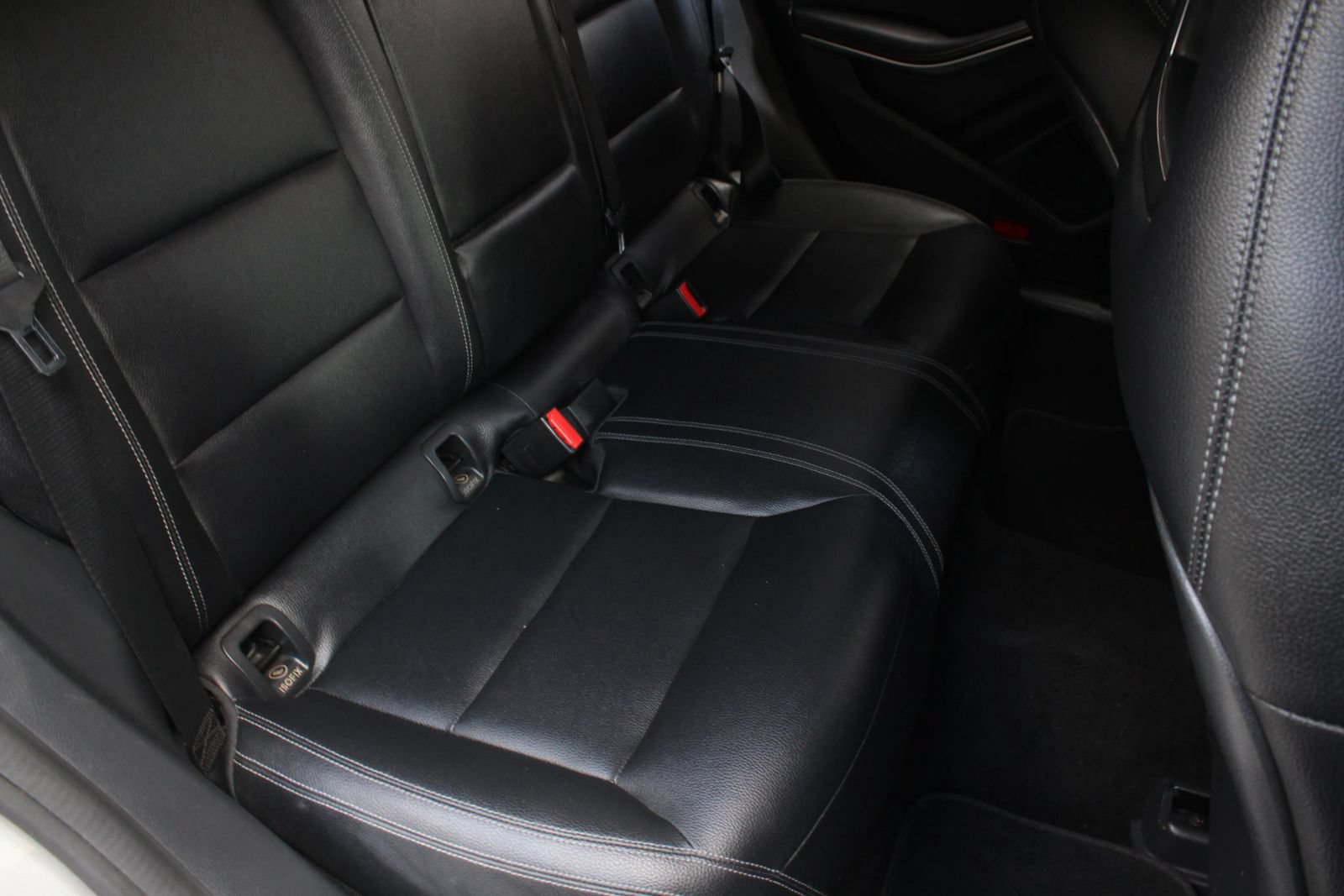 Used 2016 Mercedes-Benz CLA 250 image 22