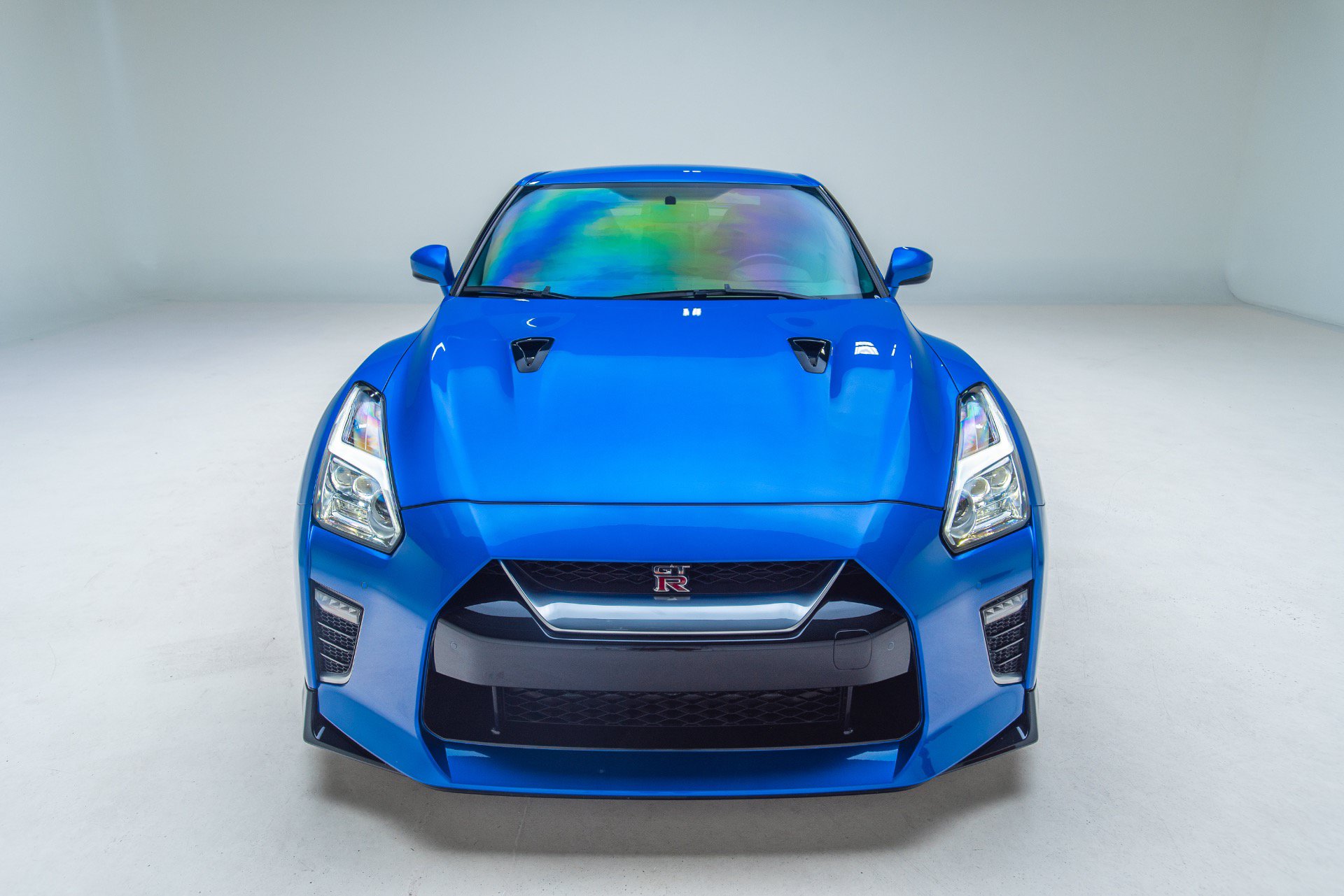 Used 2021 Nissan GT-R Premium AWD/4WD image 9