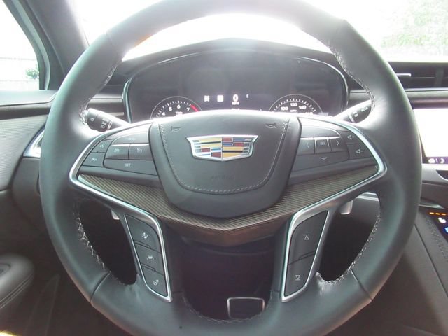 Certified 2024 Cadillac XT5 Sportv w/ Platinum Package AWD/4WD image 24