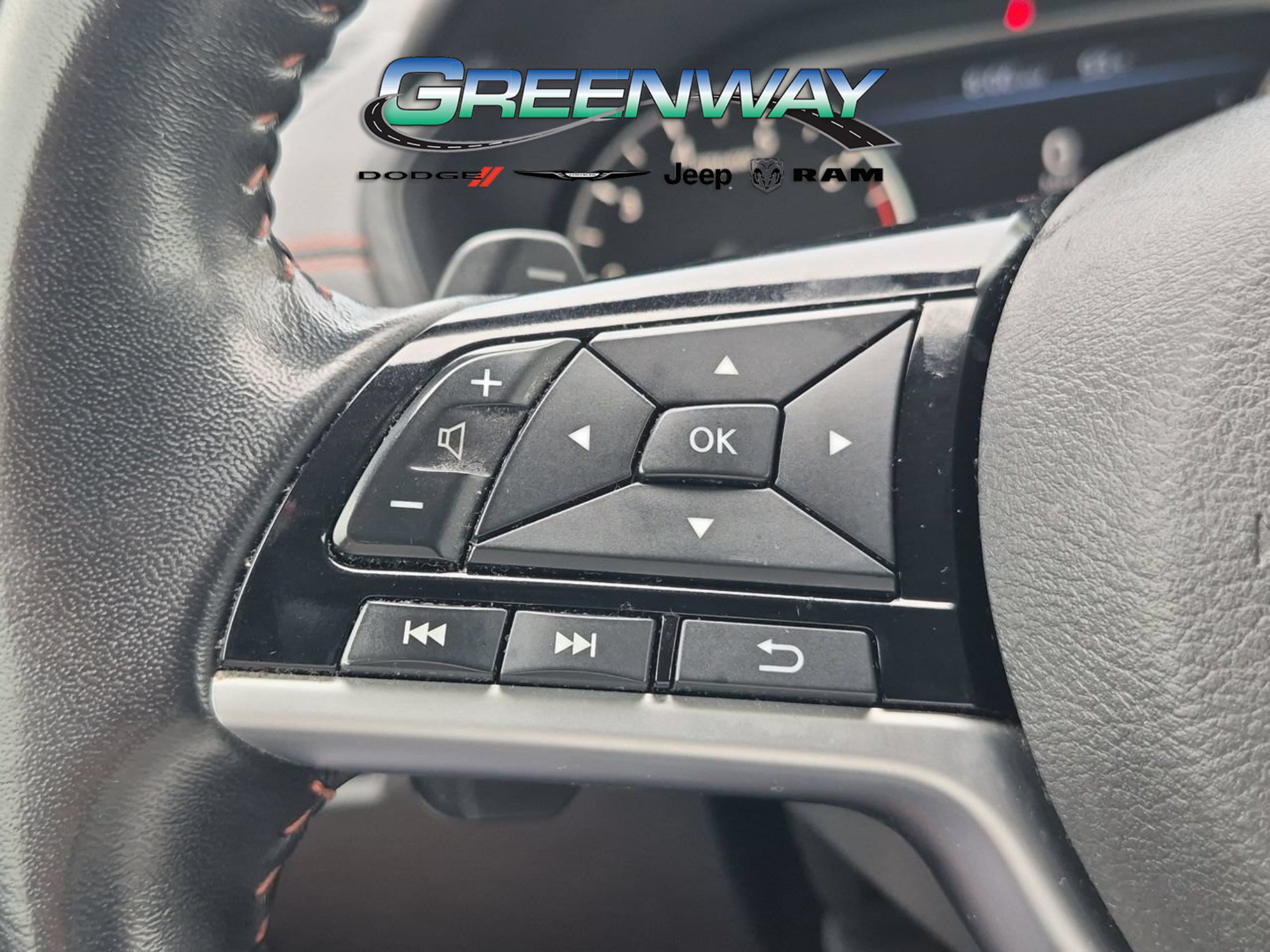 Used 2021 Nissan Altima 2.5 SR w/ SR Premium Package FWD image 24