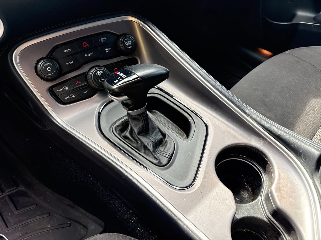 Used 2022 Dodge Challenger GT RWD image 28