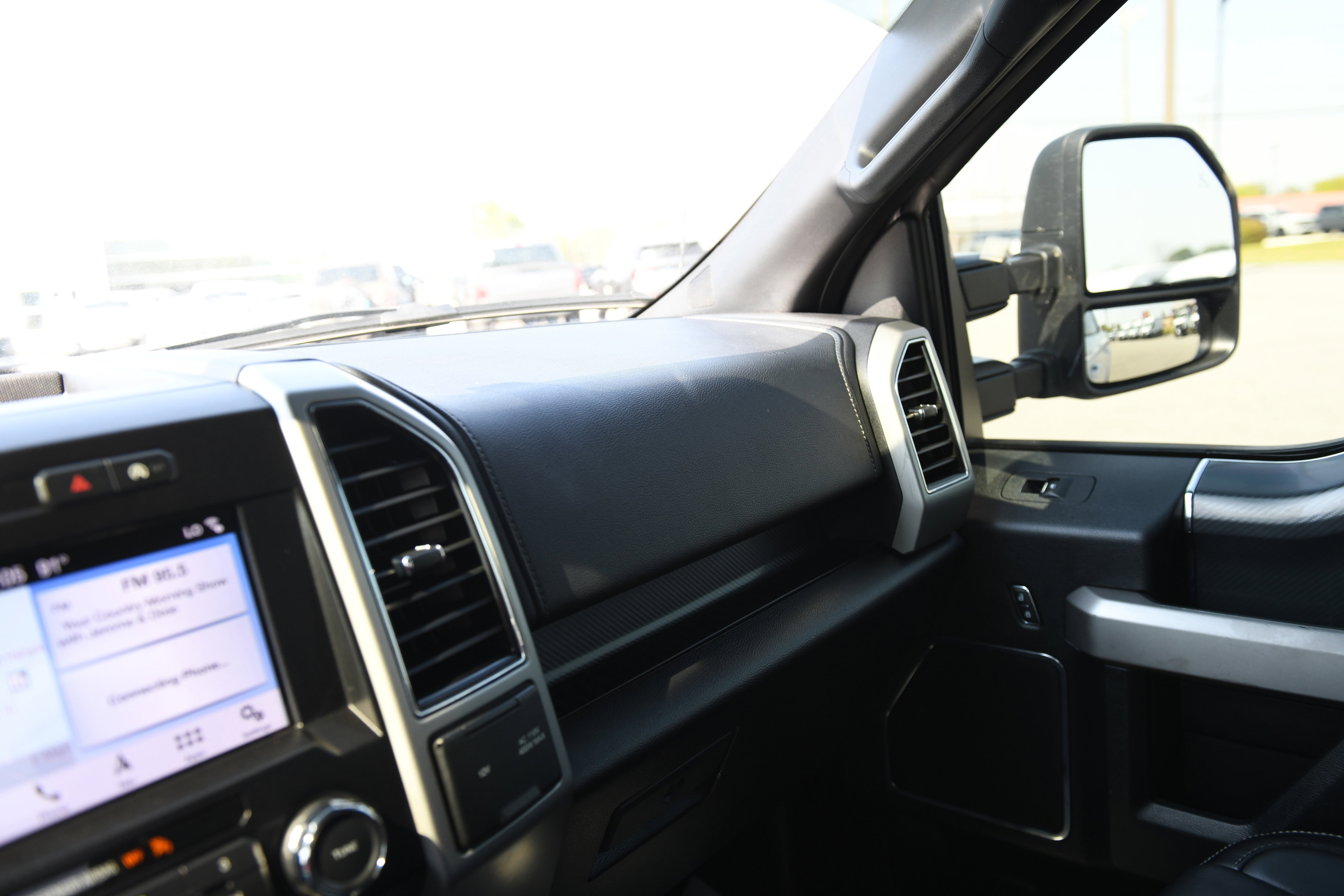 Used 2019 Ford F150 Lariat image 21