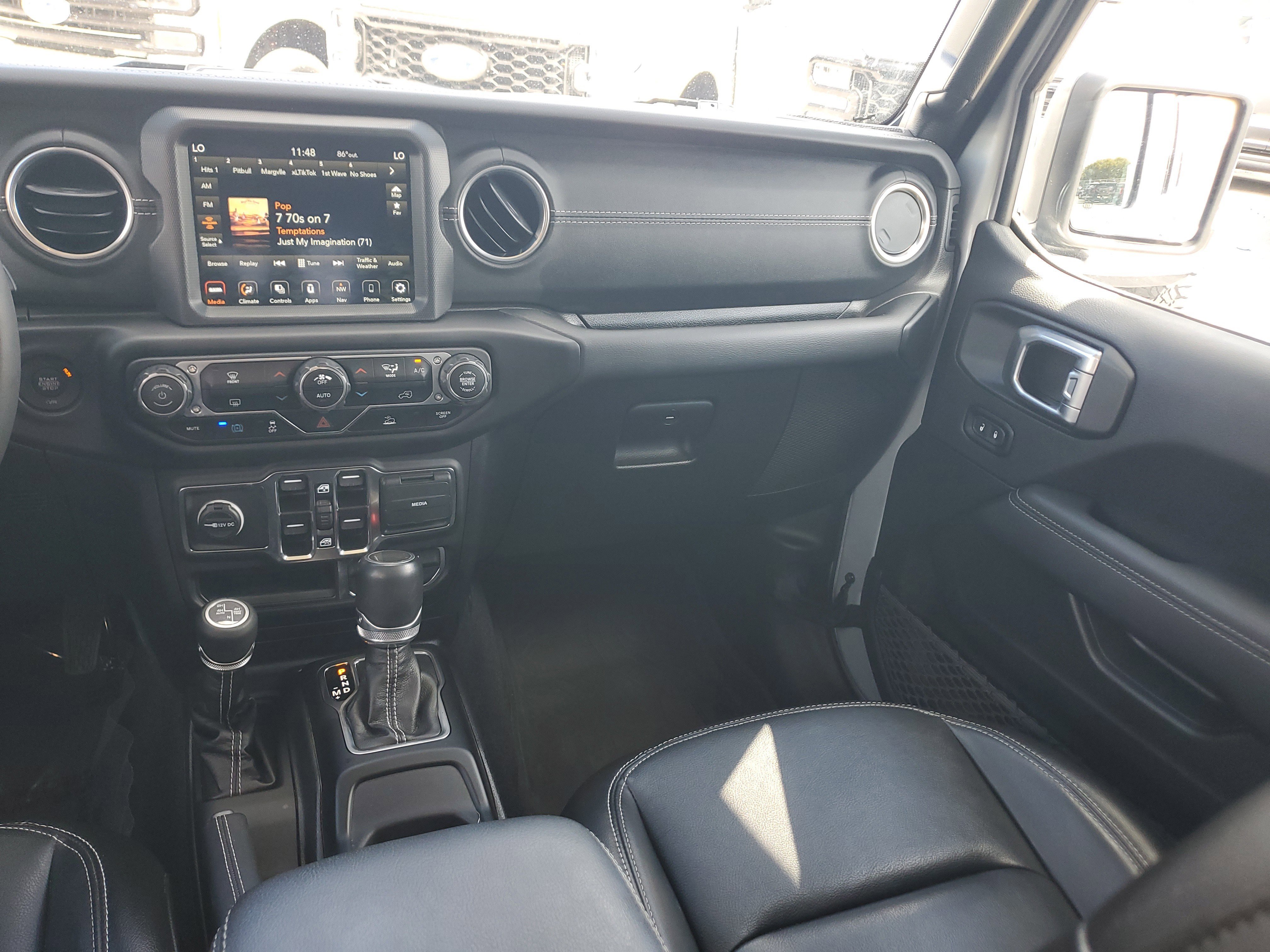 Used 2023 Jeep Wrangler Unlimited Sahara image 18