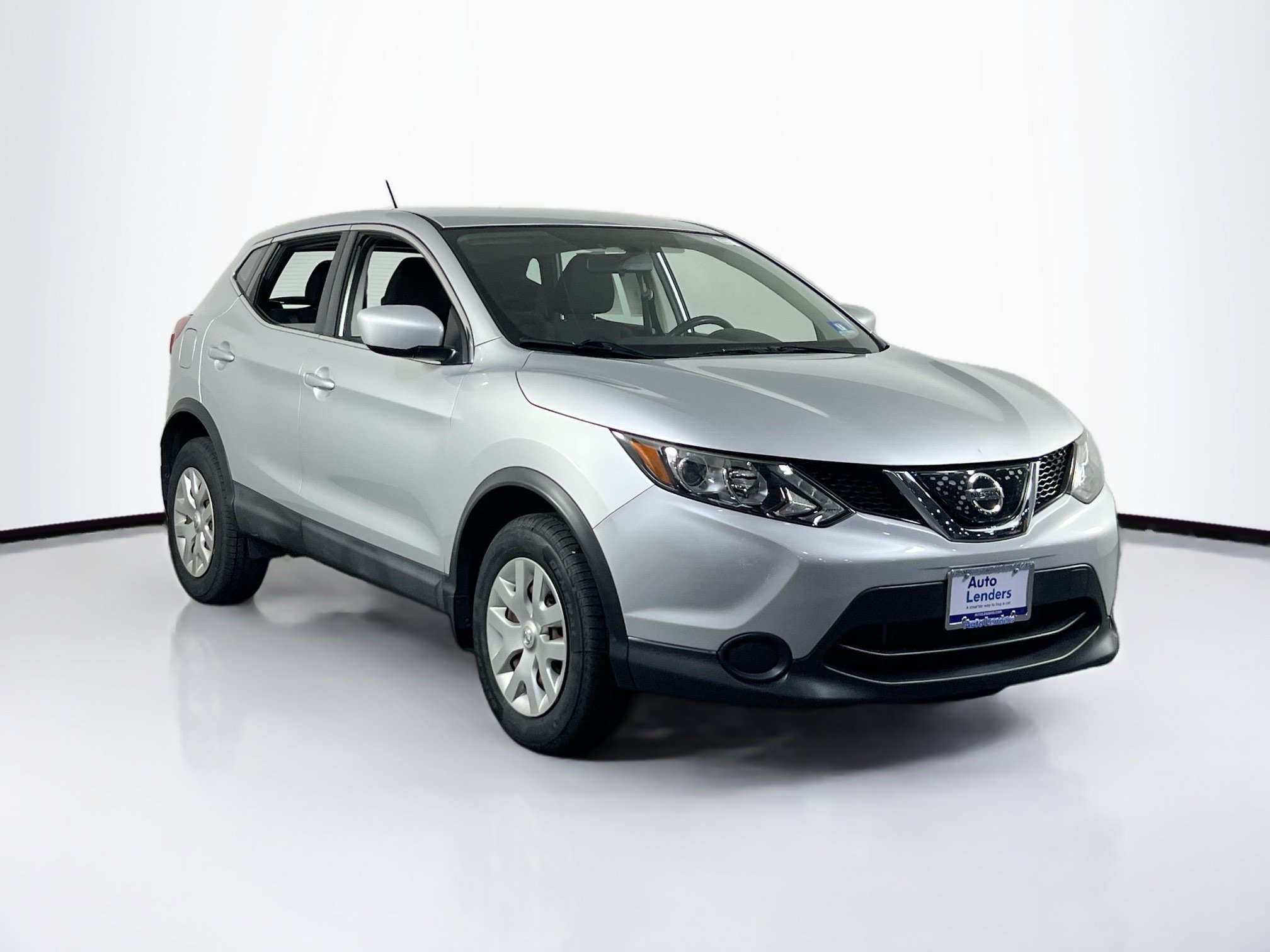 Used 2018 Nissan Rogue Sport S AWD/4WD image 3