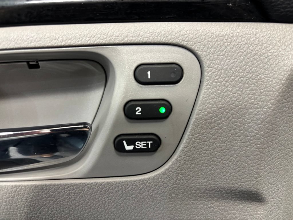 Used 2019 Honda Pilot Touring image 11