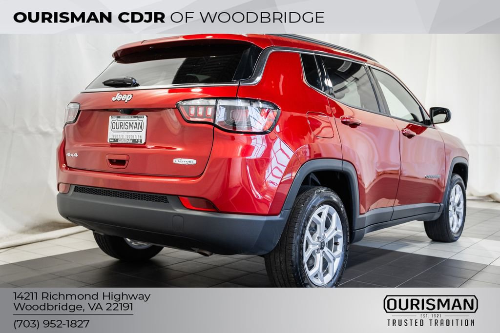 Certified 2025 Jeep Compass Latitude w/ Sun & Sound Group image 5