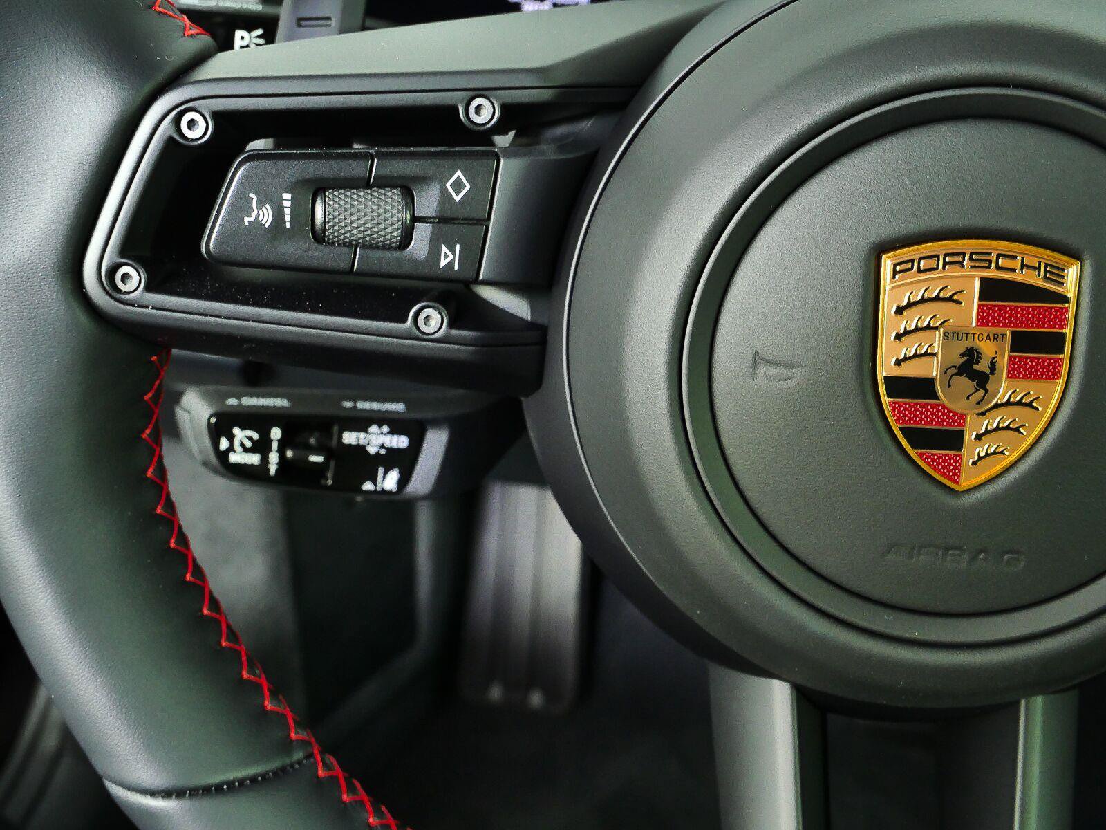 Certified 2026 Porsche 911 Targa 4 GTS AWD/4WD image 11