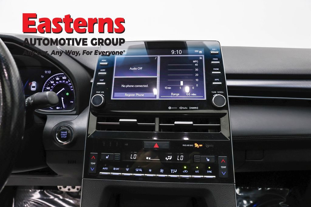 Used 2021 Toyota Avalon XSE image 12