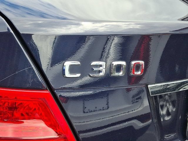 Used 2011 Mercedes-Benz C 300 4MATIC Sedan w/ Premium 1 Pkg image 8
