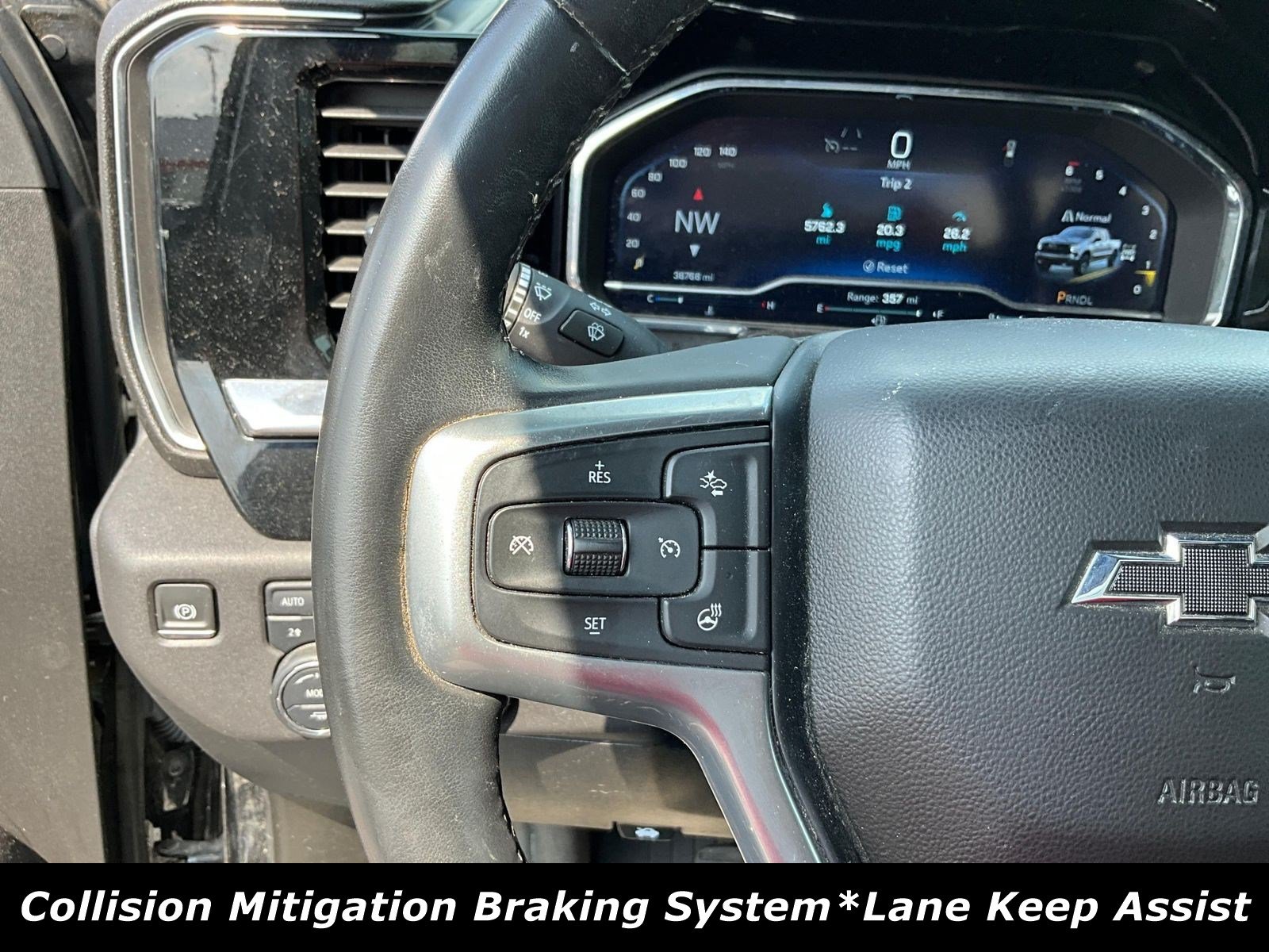 Used 2023 Chevrolet Silverado 1500 LT Trail Boss AWD/4WD image 10