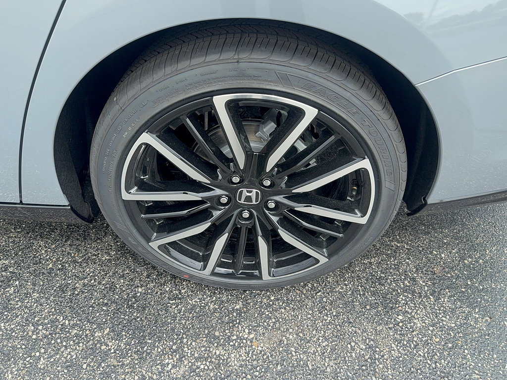 New 2026 Honda Accord Touring image 9
