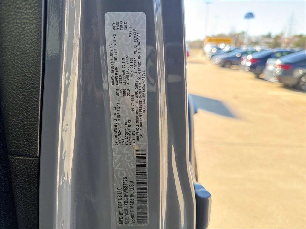 Used 2023 Jeep Wrangler Unlimited Sport image 21