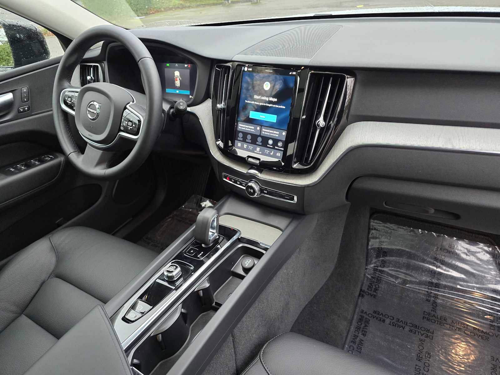 Certified 2025 Volvo XC60 B5 Plus image 10