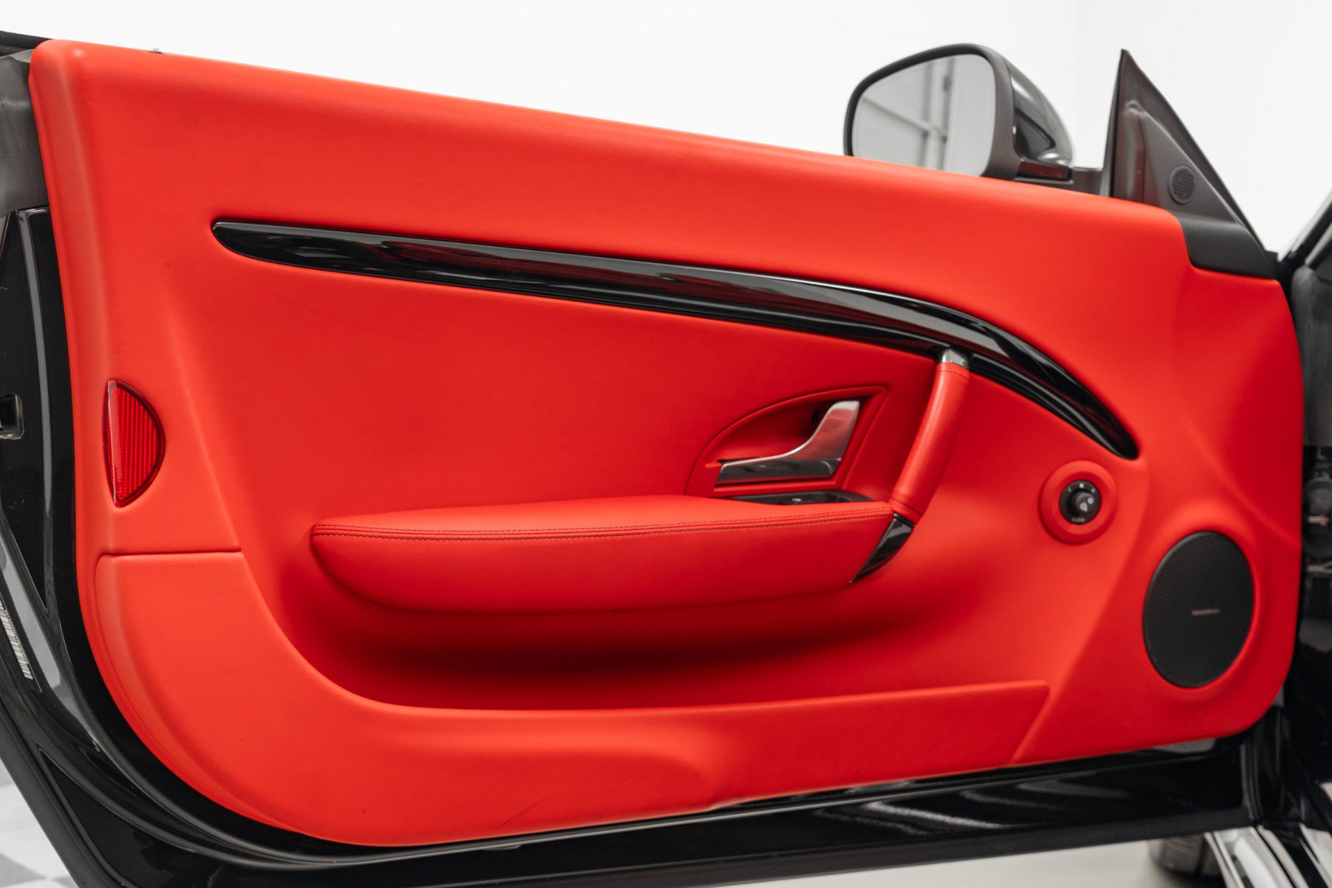 Used 2019 Maserati GranTurismo MC image 40