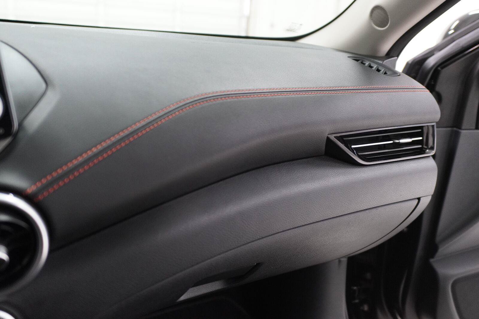 Used 2022 Nissan Sentra SR w/ Midnight Edition FWD image 19