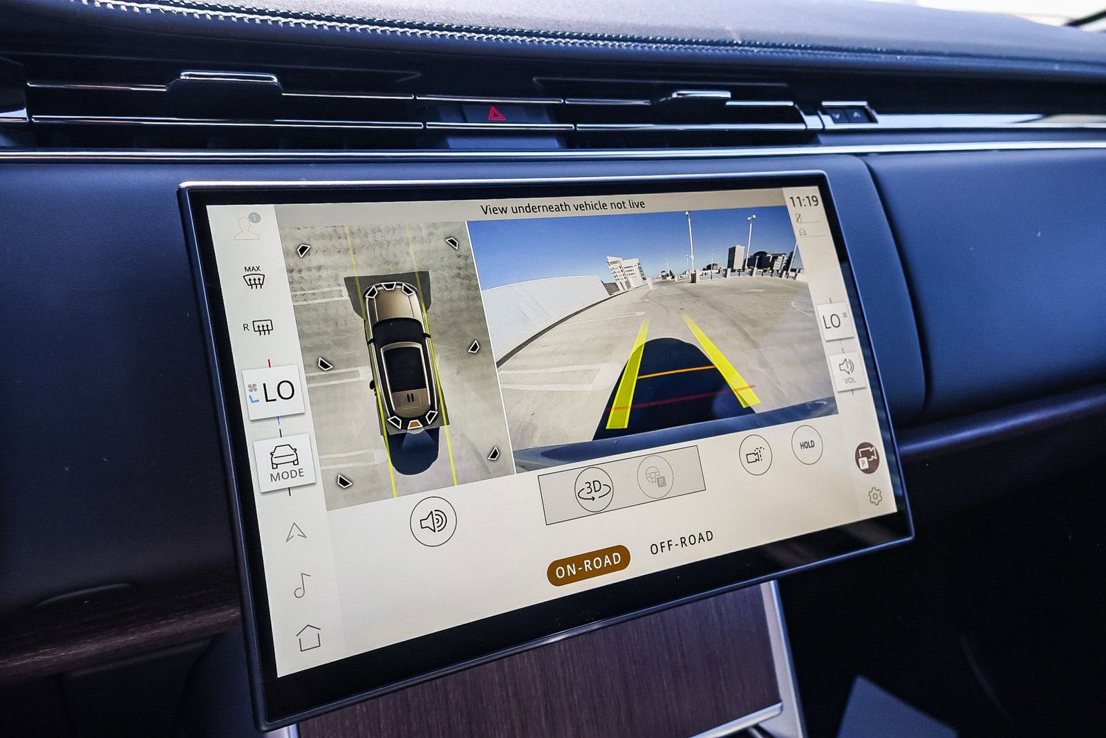 New 2025 Land Rover Range Rover SE image 36