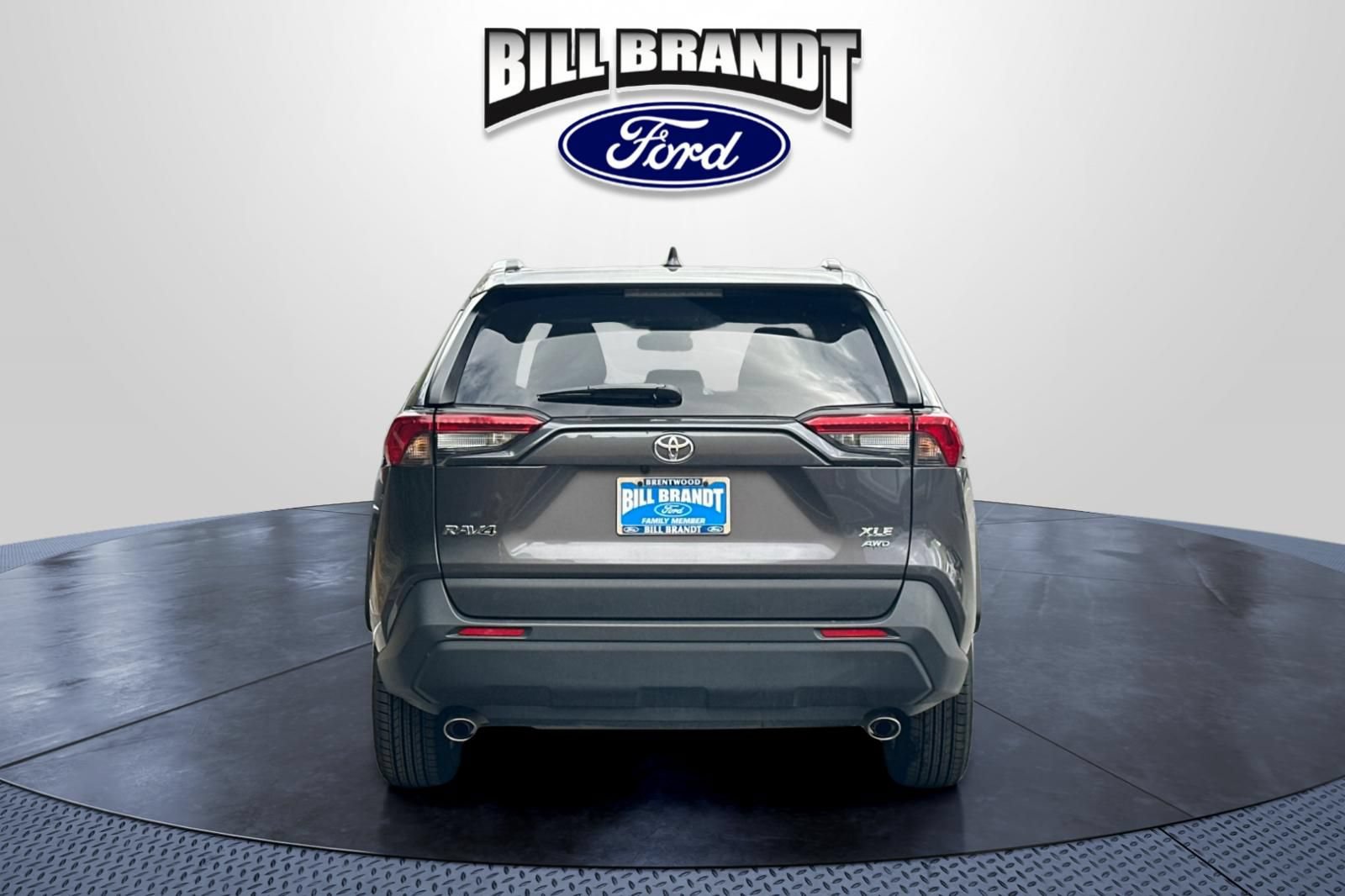 Used 2024 Toyota RAV4 XLE AWD/4WD image 4