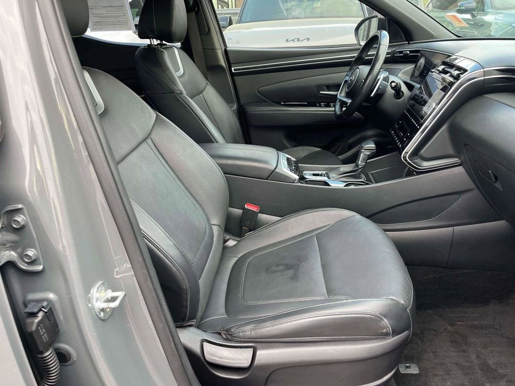 Used 2022 Hyundai Santa Cruz Limited image 11