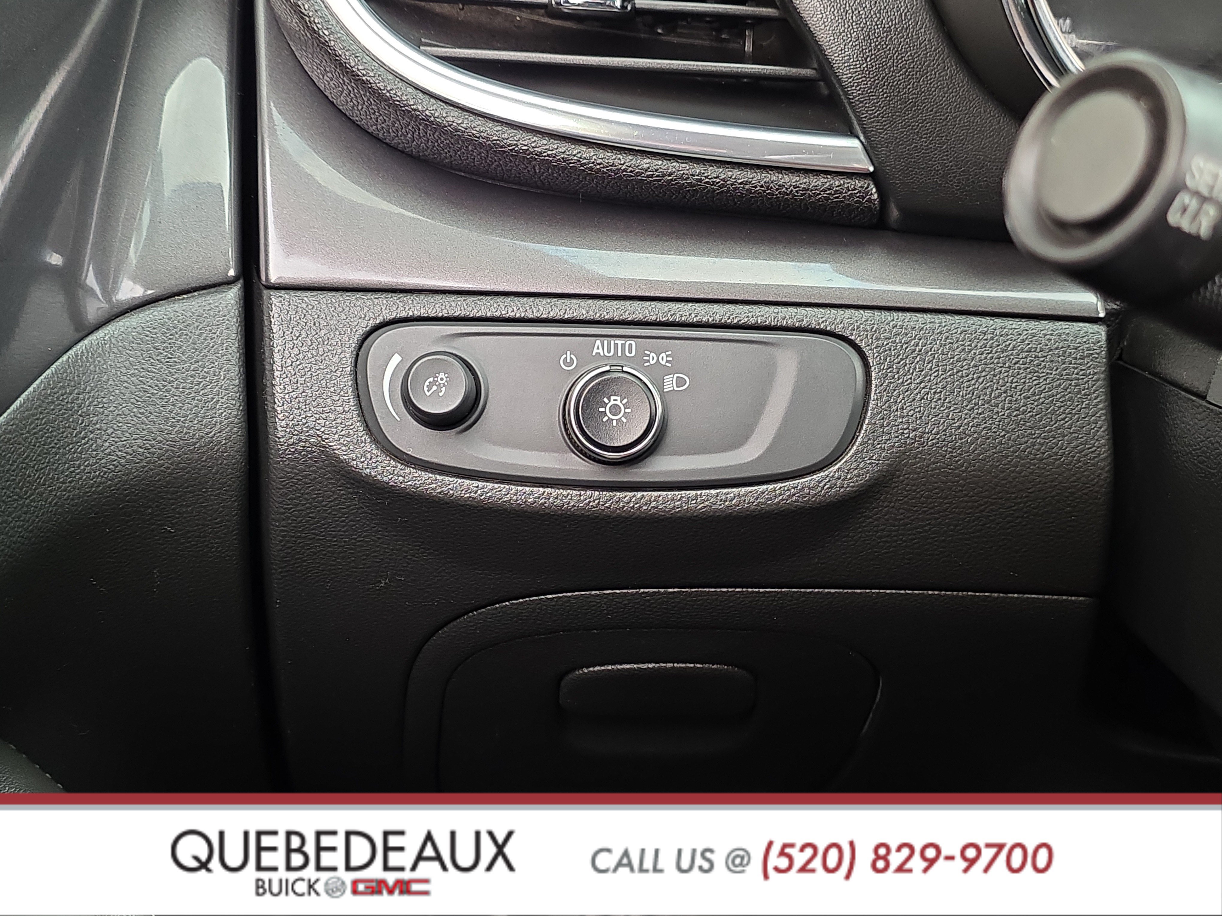 Used 2021 Buick Encore Preferred FWD image 23