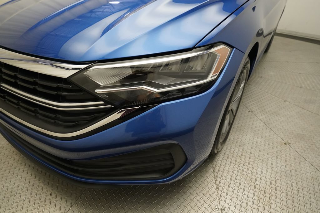 Used 2023 Volkswagen Jetta SE FWD image 22