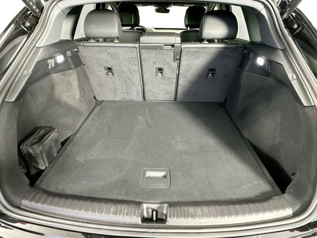 Used 2023 Audi Q4 e-tron Prestige image 32