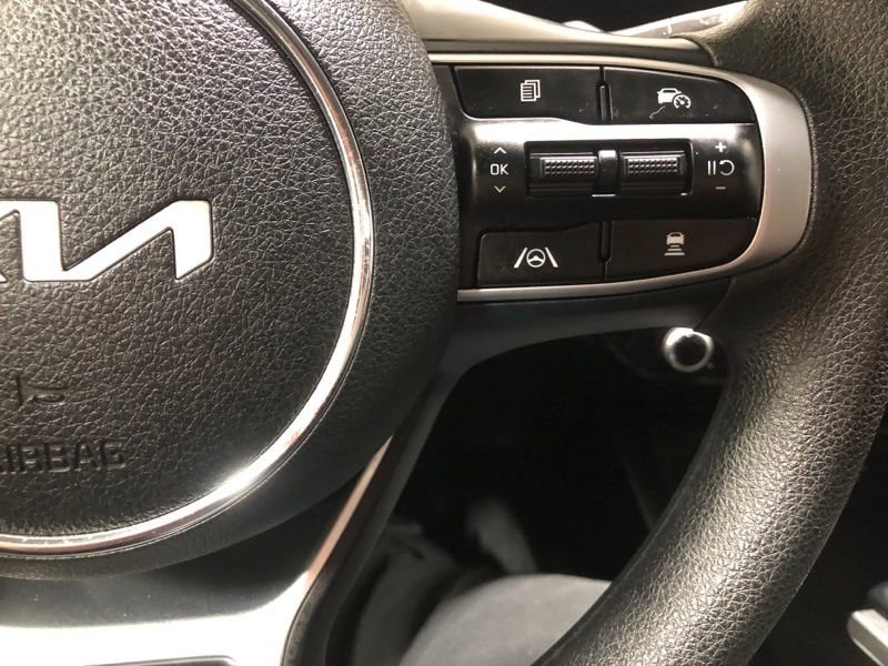New 2025 Kia K5 LXS image 23