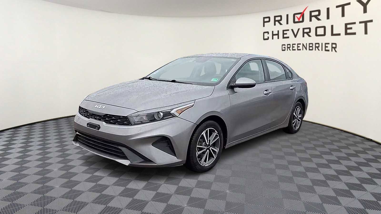 Used 2022 Kia Forte LXS image 4