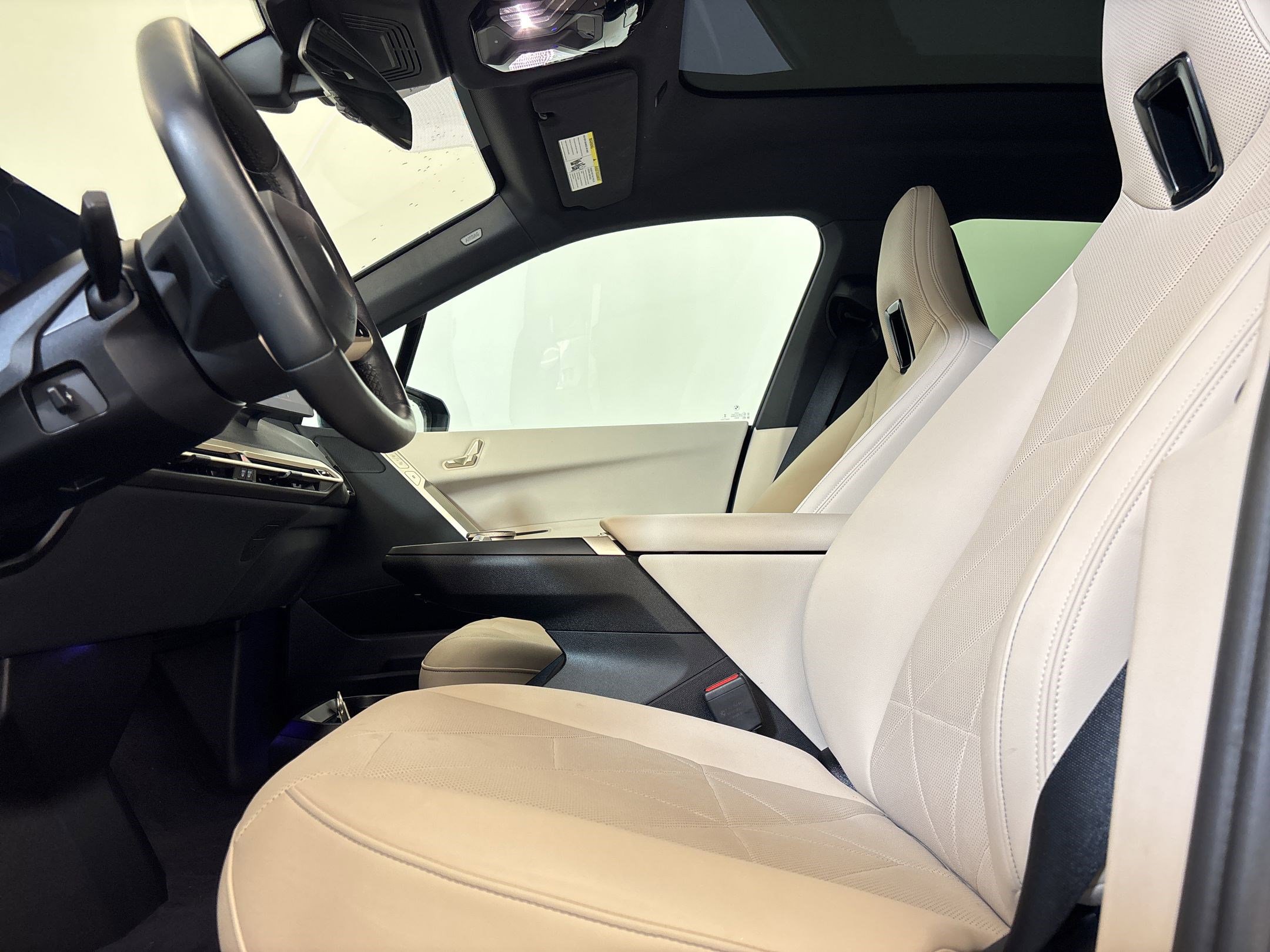 Certified 2023 BMW iX xDrive50 w/ Sport Package image 5