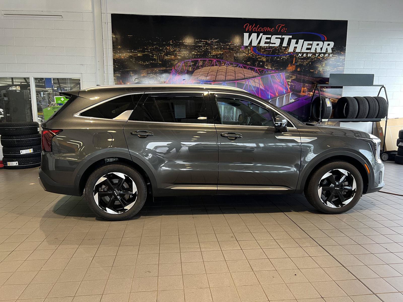 Used 2025 Kia Sorento SX Prestige AWD/4WD image 8