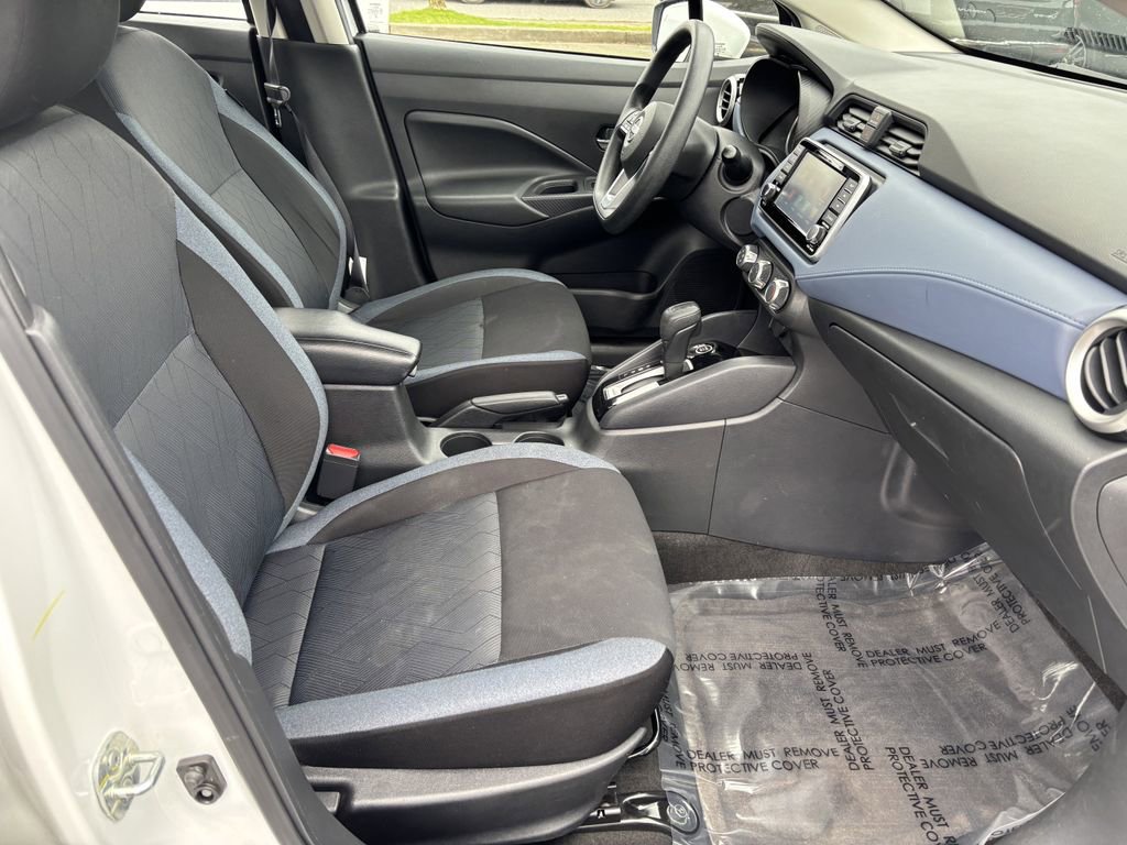 Used 2023 Nissan Versa SV FWD image 30