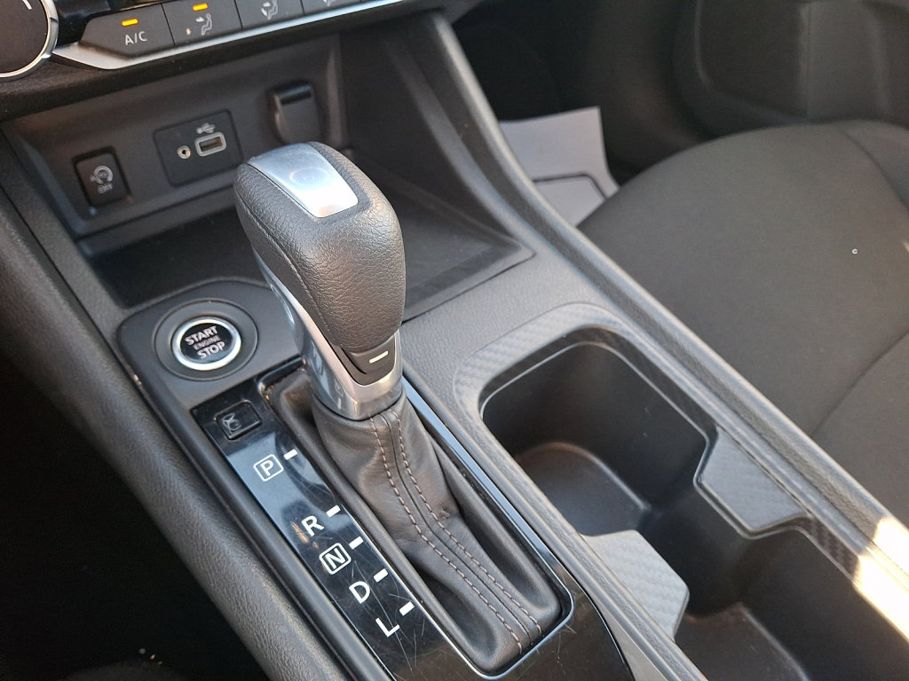 Used 2024 Nissan Sentra S FWD image 29