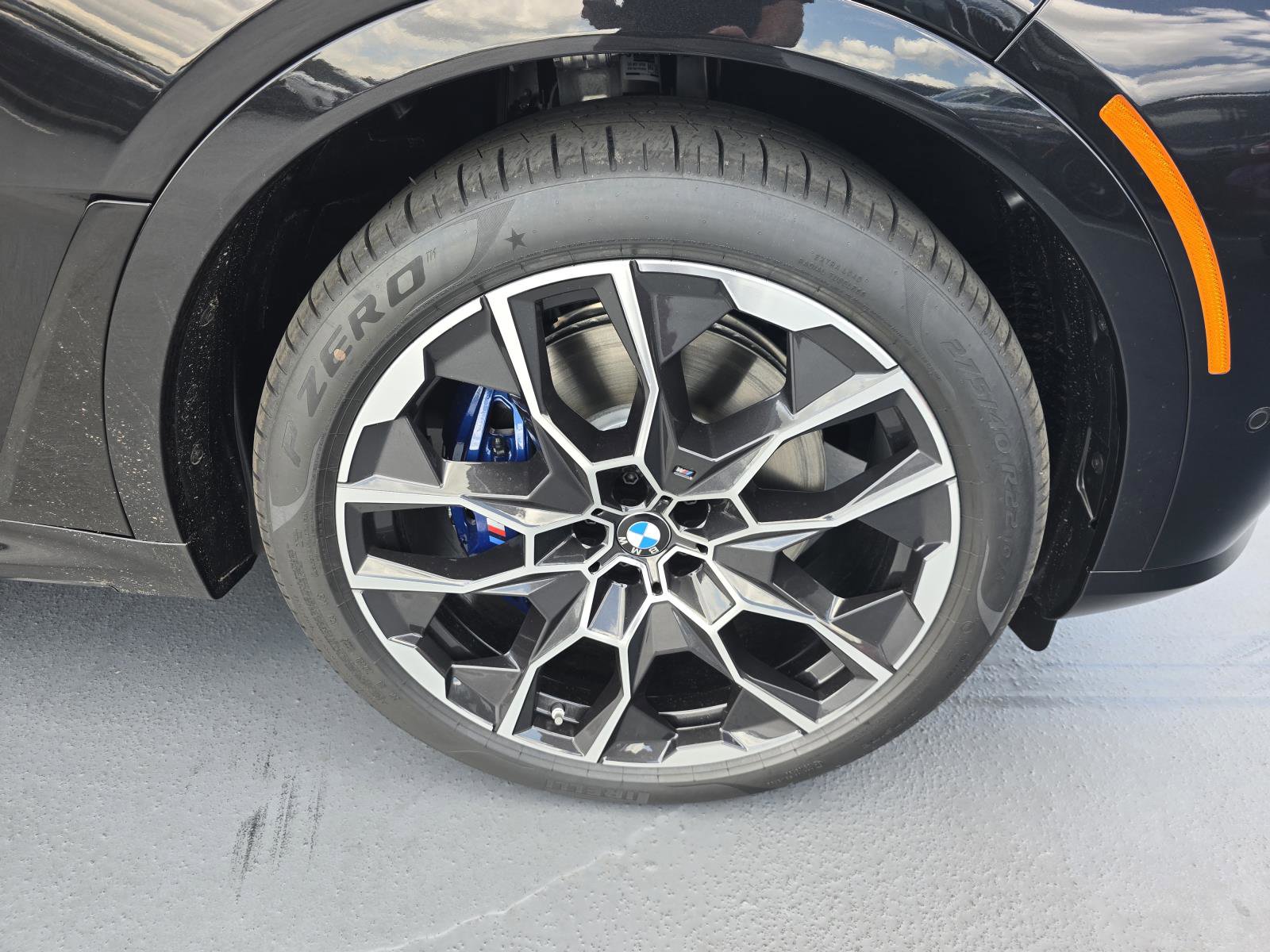New 2027 BMW X7 M60i AWD/4WD image 3