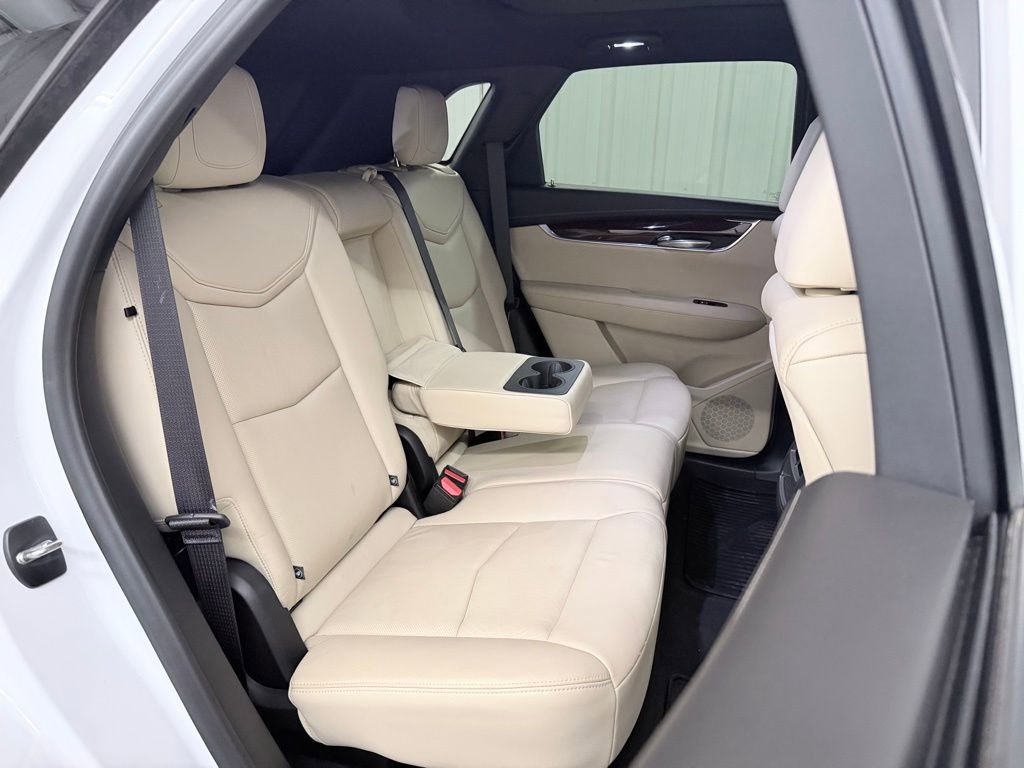 Used 2018 Cadillac XT5 Luxury w/ Driver Awareness Package image 35