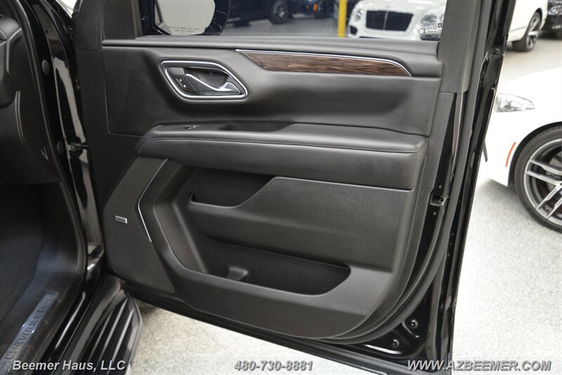 Used 2021 Chevrolet Suburban LT RWD image 43