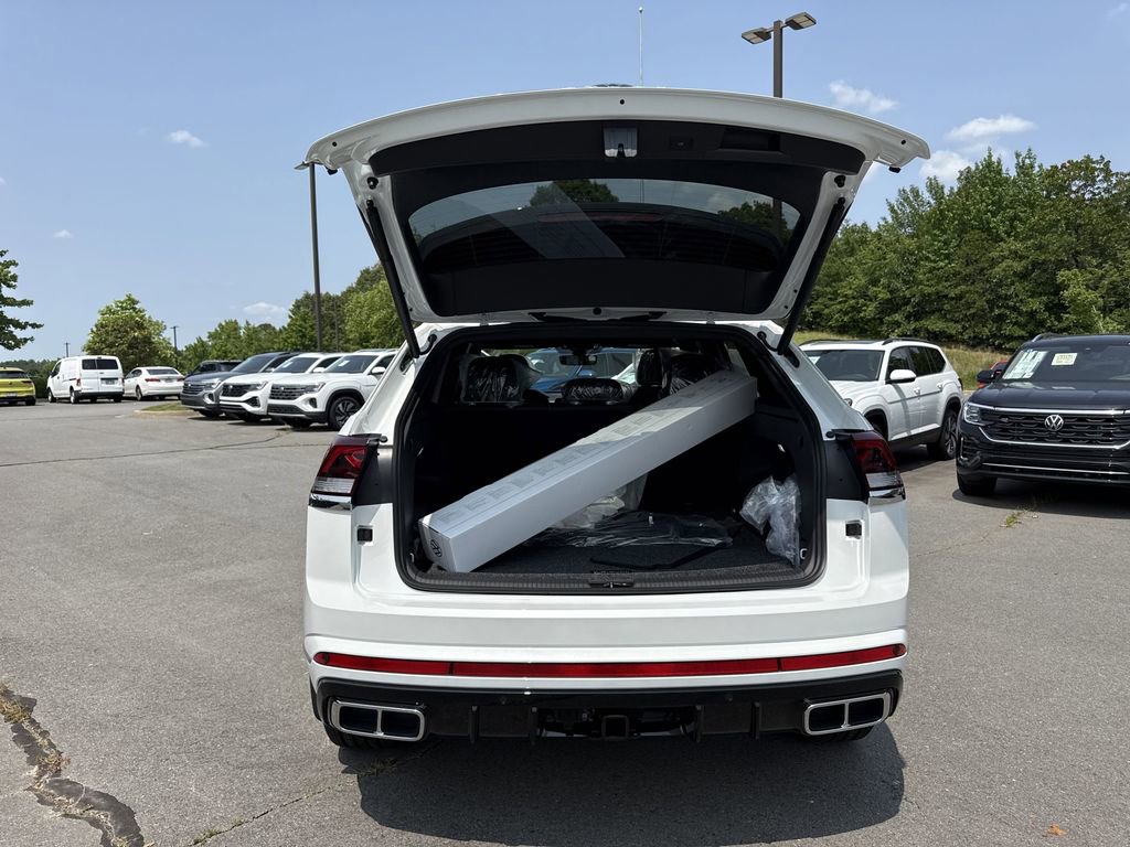 New 2025 Volkswagen Atlas Cross Sport SEL Premium R-Line image 13