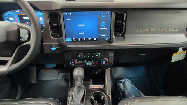 New 2026 Ford Bronco Badlands AWD/4WD image 11