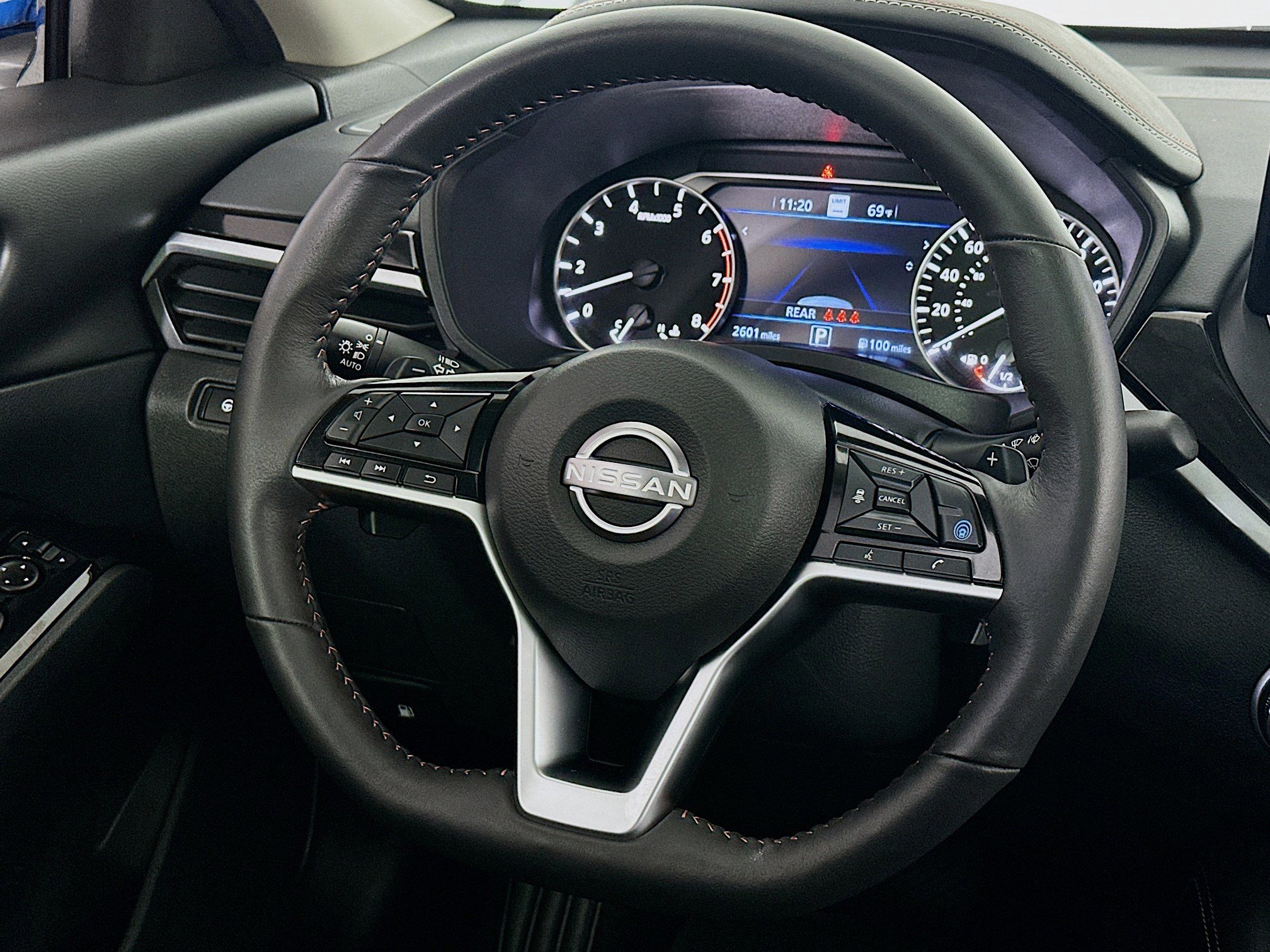 Used 2024 Nissan Altima 2.0 SR image 8